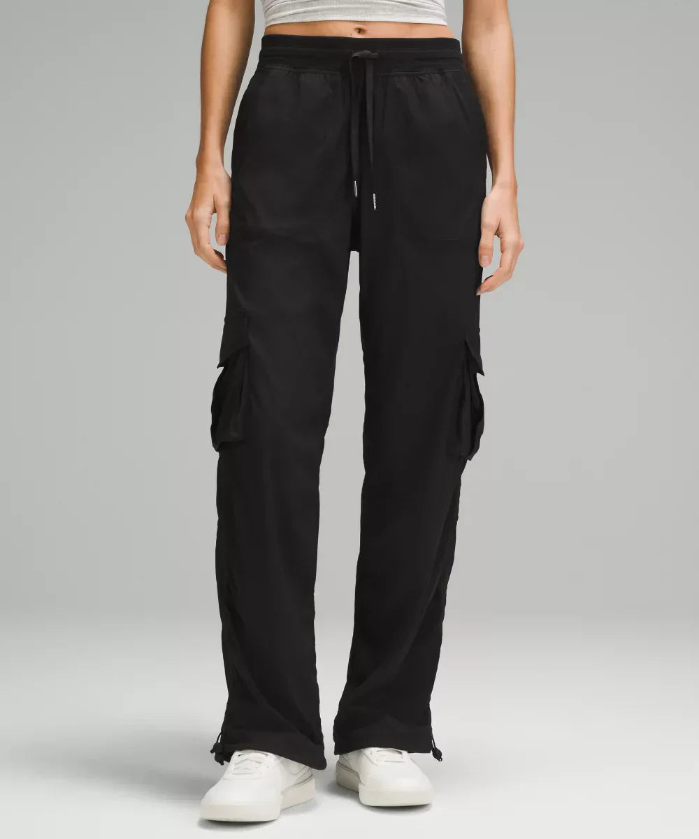 The Studio Relaxed-Fit Mid-Rise Cargo Pant