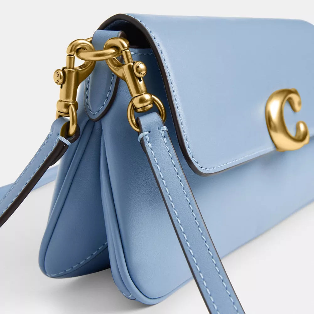 Jet Shoulder Bag