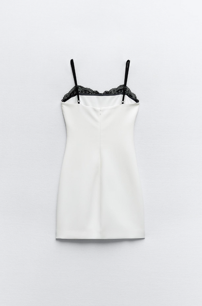 LACE TRIM FITTED DRESS